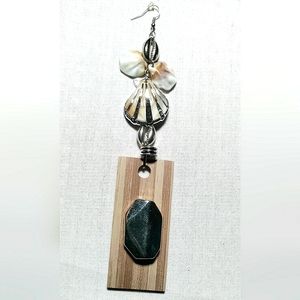NEW Handcrafted Single Earring! Tan Faux Rayawood & Seashells, Silver Cowries 6"